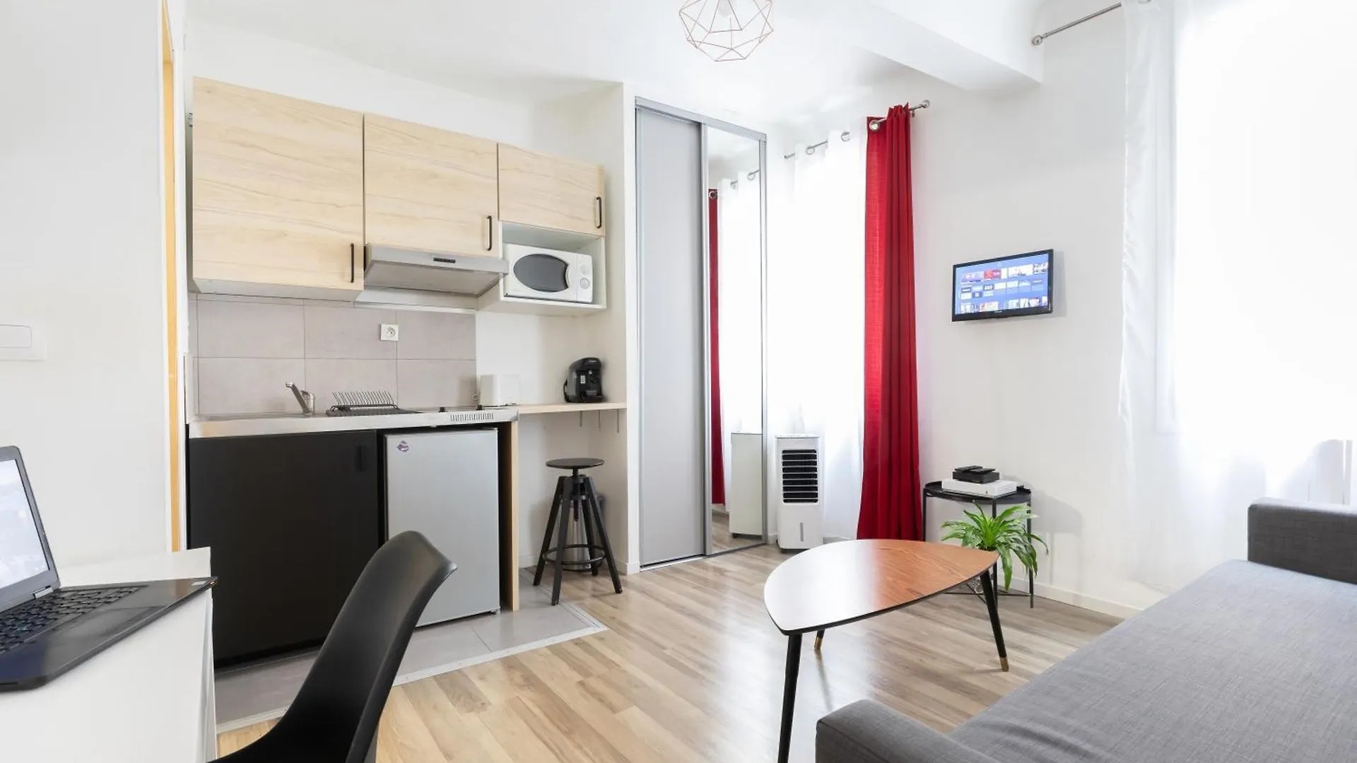 Le Cezanne - Studio Hypercentre - Wifi - Train Station Aix-en-Provence Apartment